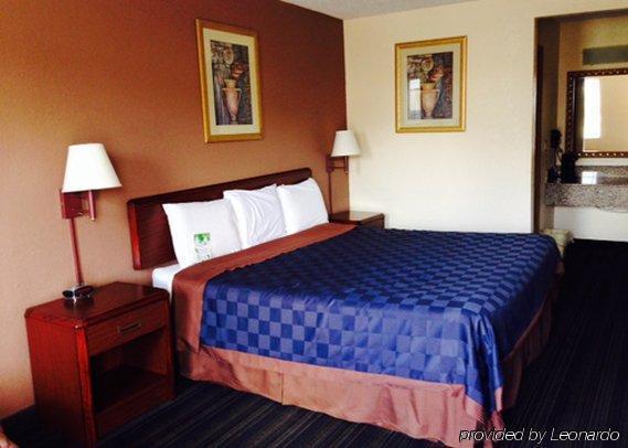 Econo Lodge Cloverdale Екстериор снимка