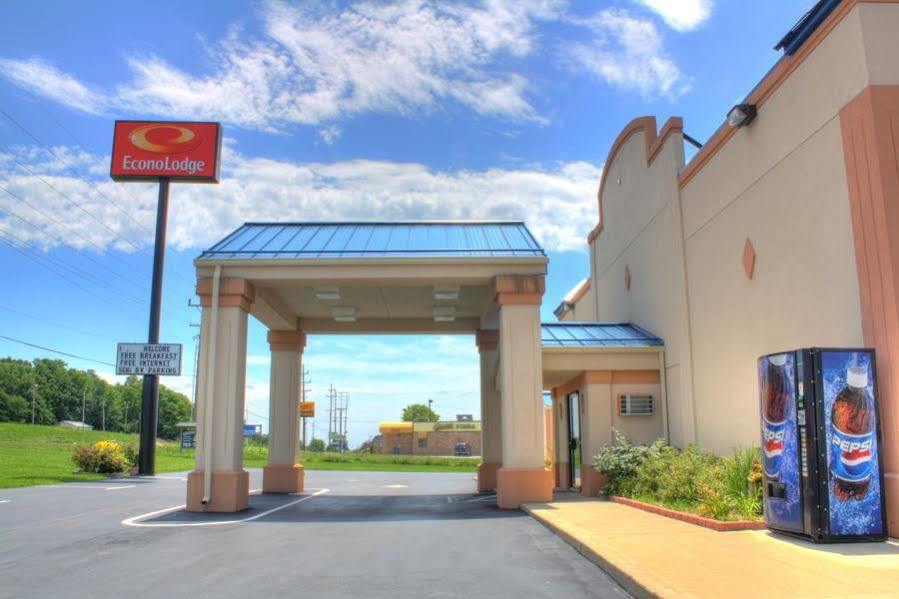 Econo Lodge Cloverdale Екстериор снимка