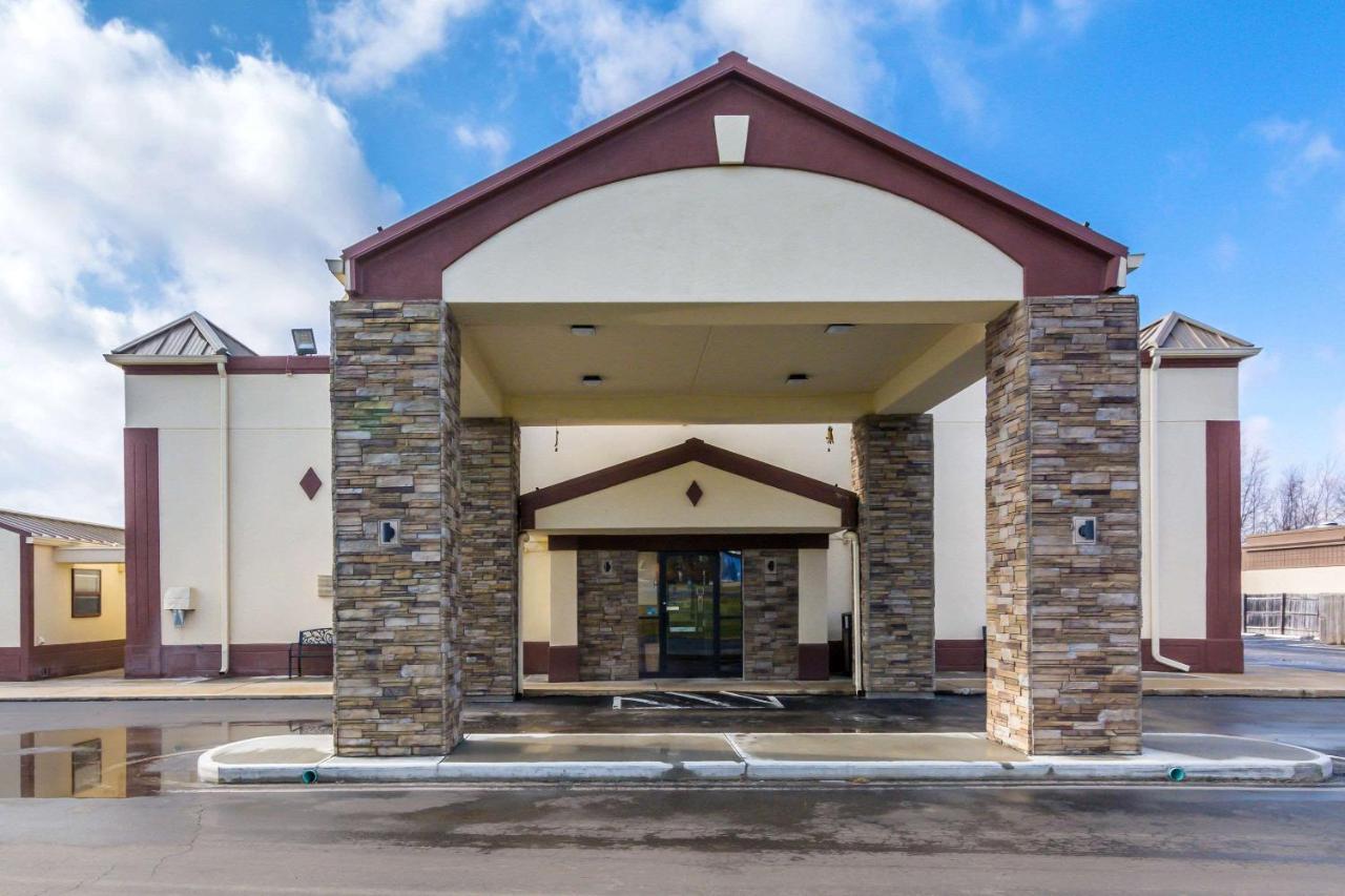 Econo Lodge Cloverdale Екстериор снимка