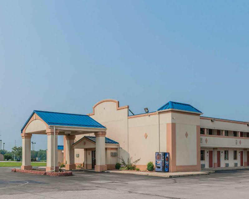 Econo Lodge Cloverdale Екстериор снимка